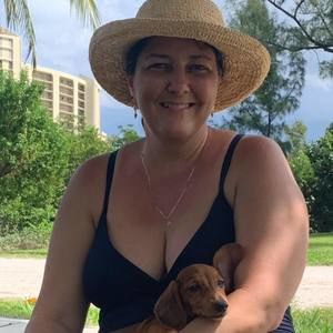 Meet your Posher, Isabel